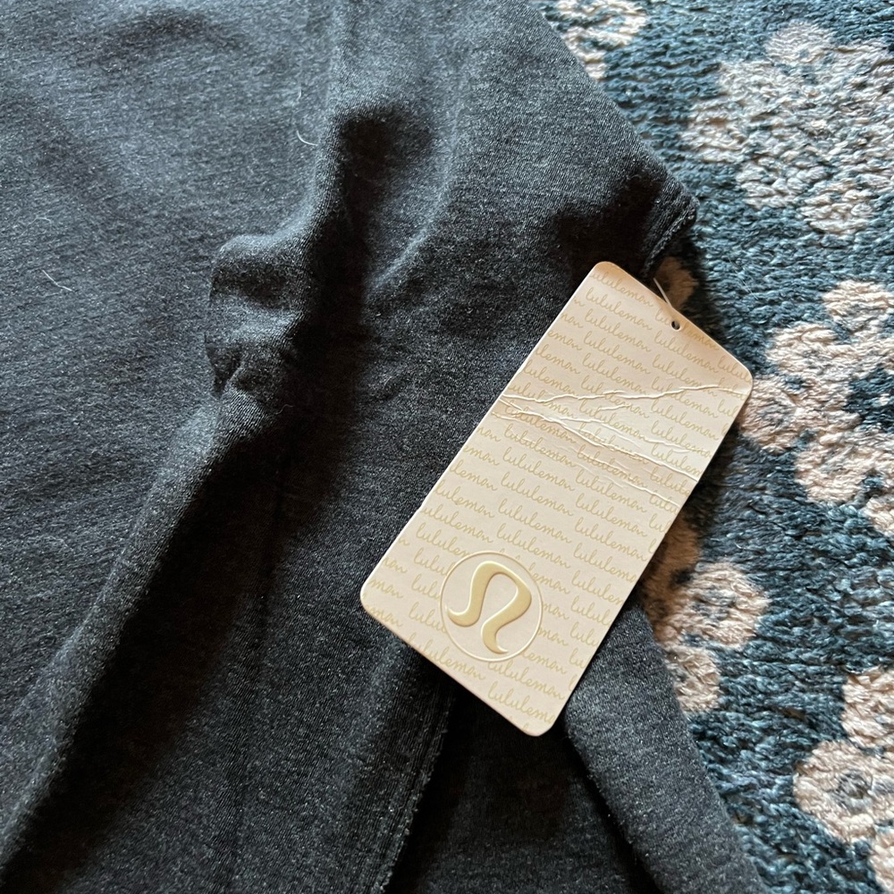 lululemon athletica Gray Women's Sweater - Picture 5 of 5